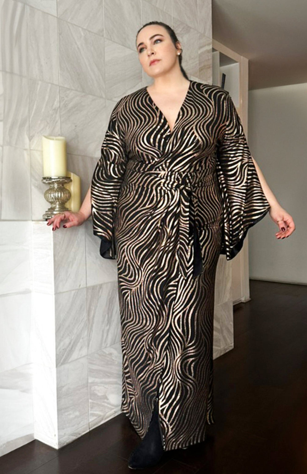 Mache | Elegant Lines: Long Curve Evening Gown with Kimono Sleeves