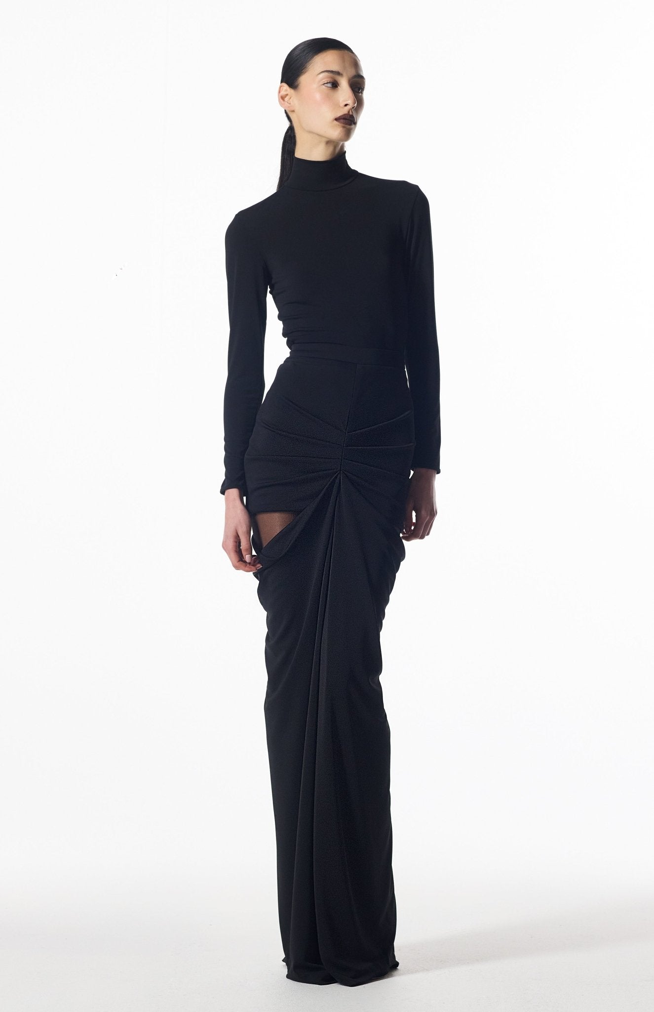 black designer skirt
