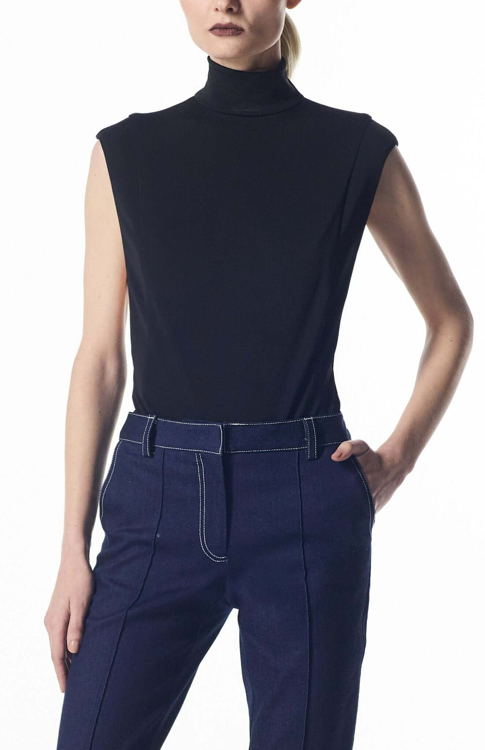 black sleeveless bodysuit